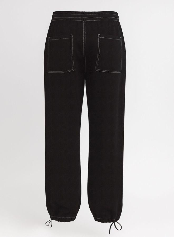 The Indian Garage Co Men Relaxed Fit Solid Patch Pocket Mid-Rise Jeans - Image 5